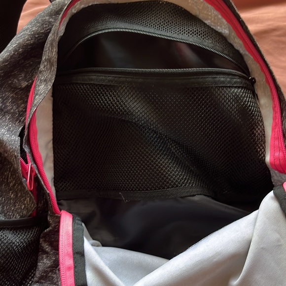 Pink backpack - Picture 3 of 4